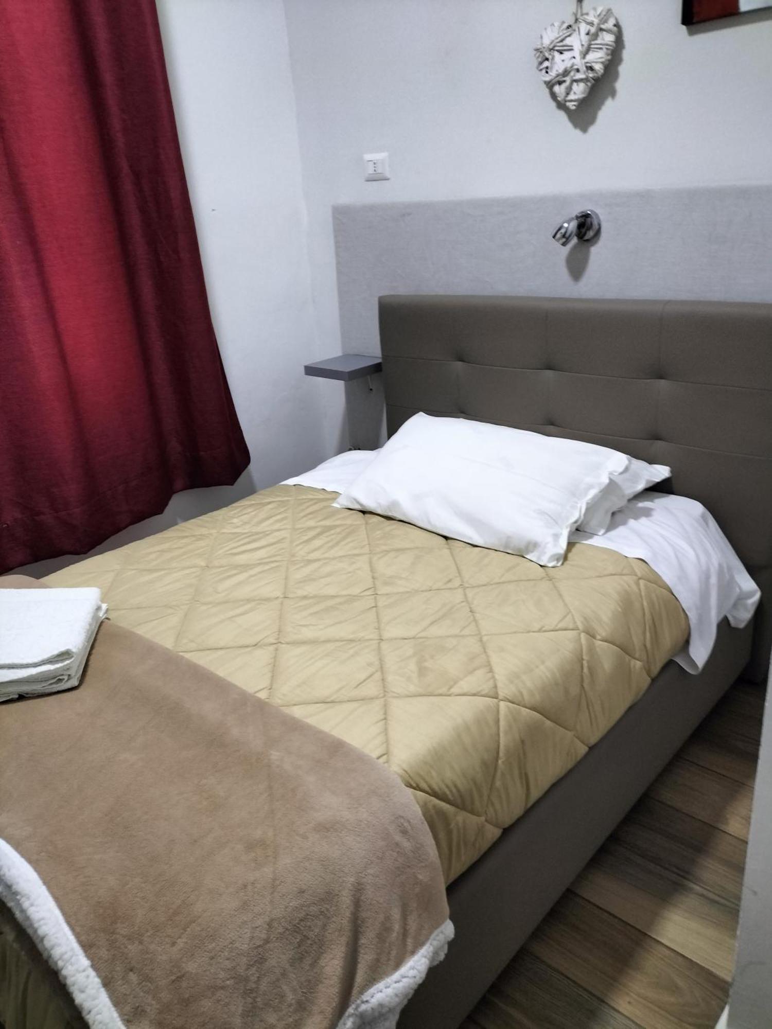 Casa Di Edo Bed and Breakfast Brindisi Exteriör bild